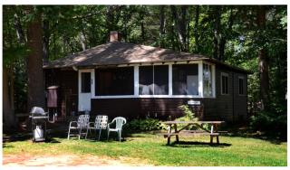 Secluded Cabin Nestled in the Woods near Crystal Lake, New Hampshire - Gilmanton - 0