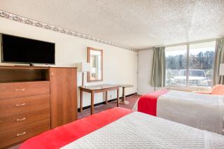 Travelers Inn By OYO, Templeton VA - Petersburg - 0