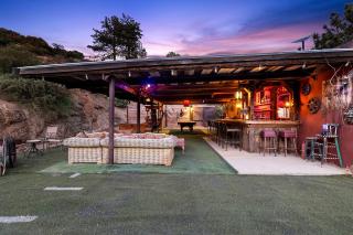 Pet-Friendly Barn Rental in Palmdale, California, For Memorable Family Vacations - Palmdale - 2