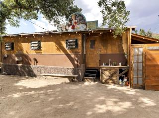 Unique Boho-Style Pods on an Incredible Ranch Nestled in the Angeles National Forest for an Unforgettable Glamping Escape in Palmdale, California - Palmdale - 1