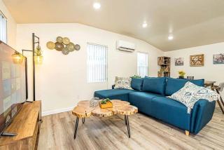 Lovely Equipped Pod with Private Patio and BBQ in Glendora, California - Glendora - 8