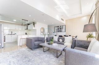 Family-Friendly 2BR, Near Circle Mall and JVC Park, Hanover Square, Jumeirah Village Circle by Deluxe Holiday Homes - 5