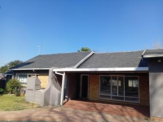 TRIANGLE STARS Guest House - Kempton Park - 6