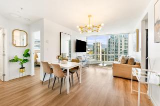 Upscale 2BR Apartment Walkable to Top Attractions - Vancouver - 0