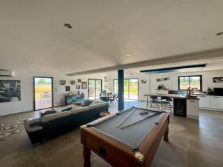 Villa 8-10 pers, 4 suites - Montbazin - 9