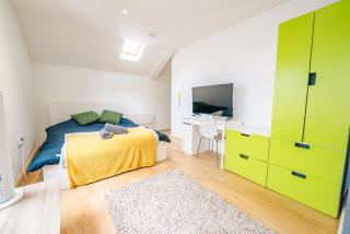 Modern Design Studio Apartment - Cardiff - 6