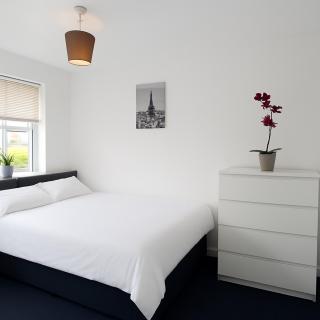 Vic Estates - Luton - 1