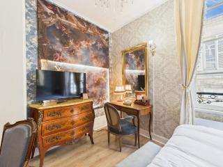 studio Bridgerton Chronicle - Troyes - 1
