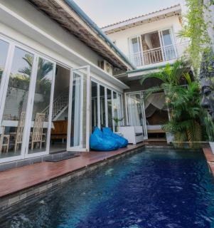Private-Pool Family Villa near Canggu Beach - 8