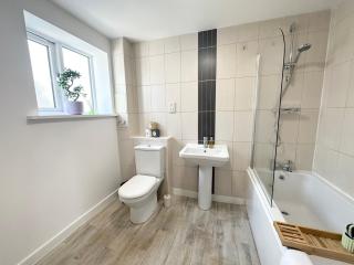 Central Flat with City Views - Newly Refurbished - Parking Included - Superfast Wifi - Bournemouth - 3