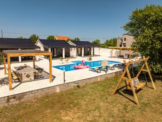 Unique Villa V with large pool - 0