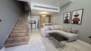 Stylish 1BR Loft TH in Rukan - 8