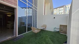 Stylish 1BR Loft TH in Rukan - 1