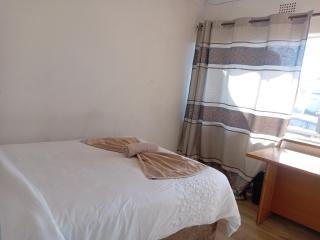 TRIANGLE STARS Guest House - Kempton Park - 9