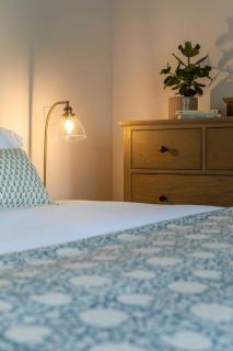 Bright open plan living - Bath - Free Parking - 4