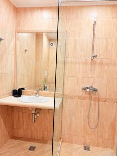ViolaSuite in Varna South Bay by RV Apartments - 1
