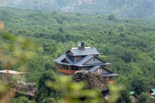 The Shaurn Hotel & Resort - 8