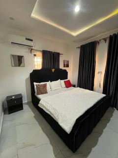 4 Bedroom Apartment In Oluyole - Ibadan - 0