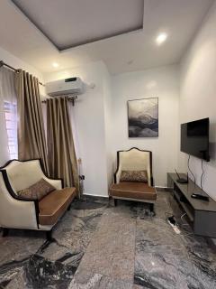 4 Bedroom Apartment In Oluyole - Ibadan - 3