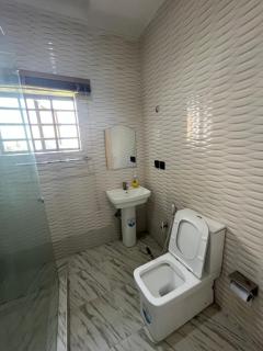 4 Bedroom Apartment In Oluyole - Ibadan - 1