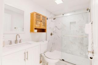 The Studio! Comfort, Quality, walk to beaches, fully equipped Studio - 8