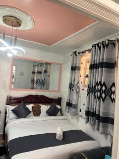 Sahel Executive Studio apartment with separate kitchen and bathroom in another section from the main room for cheap accommodation in Elgon View near Eldoret sports club,Rapha Hospital, Naivas supermarket, rupha mall, and Eldoret International Airport - 9
