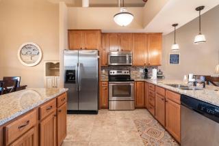 Majestic Lakeview Escape - Stunning Lake Views - Branson - 3