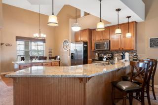 Majestic Lakeview Escape - Stunning Lake Views - Branson - 4
