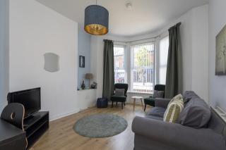 ALBERT LODGE- One Bedroom Apartment - 9