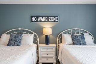 Eagle's Nest at The Club- Chic 2BR Golf View Condo - 7