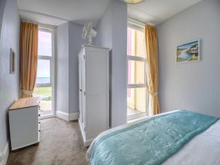 Apartment 2 - 1 Bedroom Sea Front-Sea Views-Free Parking - Paignton - 2