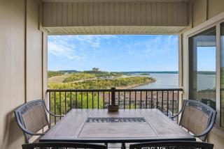 Happy Place Condo - Stunning Table Rock Lake Views - Branson - 9