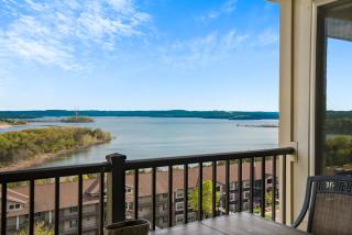 Happy Place Condo - Stunning Table Rock Lake Views - Branson - 5