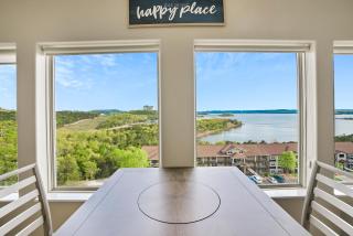 Happy Place Condo - Stunning Table Rock Lake Views - Branson - 3