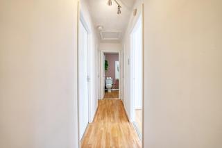 2BR City Flat Walk to Buchanan Hydro with Parking - Glasgow - 3