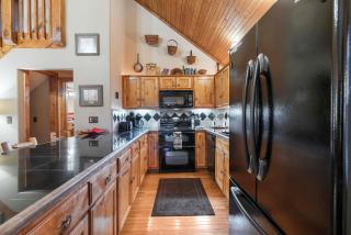 The Lodge on the Creek - Branson West Cabin with Beautiful Views - Branson West - 7