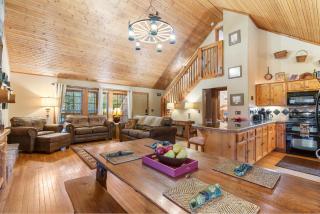 The Lodge on the Creek - Branson West Cabin with Beautiful Views - Branson West - 1