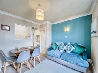 Apartment 6 - 1 Bedroom Town view - Paignton - 9