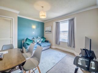 Apartment 6 - 1 Bedroom Town view - Paignton - 8