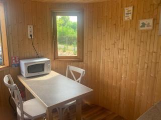 La Feuille - Cabane isolée avec vue sur étang, terrasse privée & pêche - 1