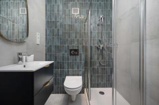 Large Apartment in Wrocław Center on the Market with 3 Bedrooms and Balcony by Noclegi Renters - 6
