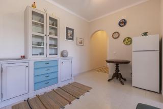 Ocean side retreat - 8