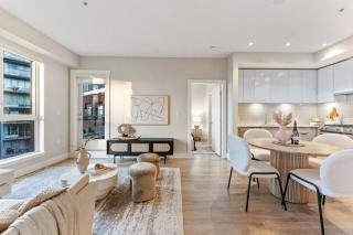 Spacious 2BR Home Steps from Shops and Dining - Vancouver - 5
