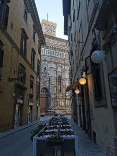 Eleganza e convivialità in centro, vista Duomo per gruppi e famiglie - Florenz - 6