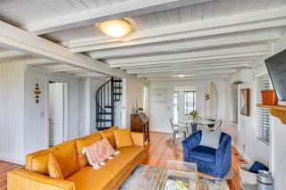 Coastal Portsmouth Home with Bay Access Near Newport - 6