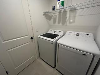 Seton Villas 5Bed Hse Including Basement & Kingbed - Calgary - 3