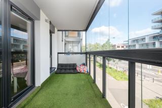 Solaris Voyage Apartment by BookingHost - Warsaw - 3