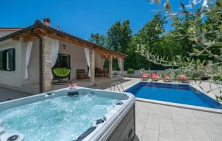 Vila LeDa by Villas Guide - Barban - 0