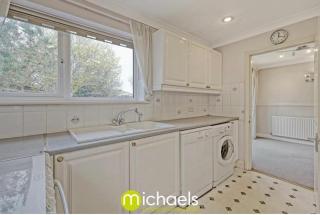 For Contractors, businesses, families - next to Colchester Royal Grammar School - Lexden - 2