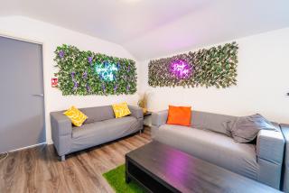 Spacious Stylish City Studio with Street View - Cardiff - 5